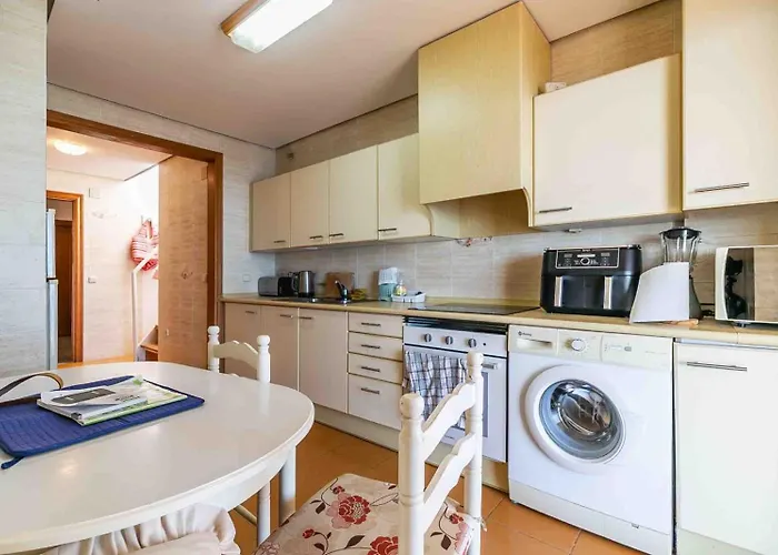 Meditteranean Sea View פואנגירולה